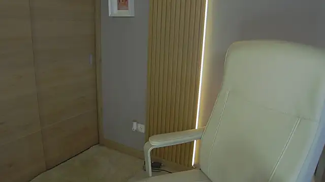 Alessia-miller  online show from March 2025 09:55:02 PM