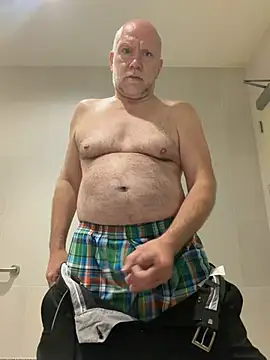 FLSexyGuy online show from August 2026 01:43:01 PM