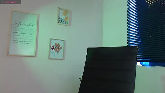 lucy diiaz online show from January 2025 09:25:02 PM