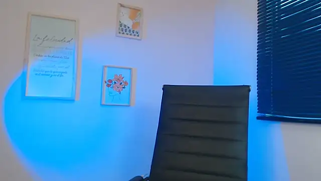 lucy diiaz online show from January 2025 10:41:01 PM