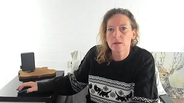 MendiPetite online show from January 2026 09:48:02 AM