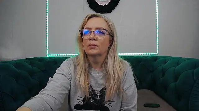 IvanaCharm online show from February 2026 04:31:01 AM