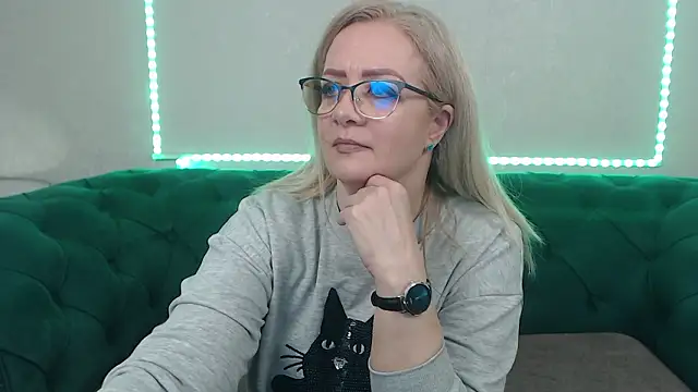 IvanaCharm online show from March 2026 04:28:02 AM