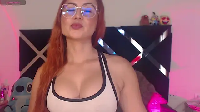 antonhella1 online show from October 2025 06:18:02 PM