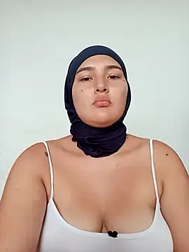 Snapshot of Celeste_camila18 chatting on November 2025 05:23:02 PM Celeste camila18 online show from November 2025 05:23:02 PM