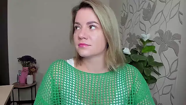 MariaSttone online show from September 2025 12:21:02 PM