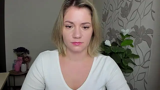 MariaSttone online show from October 2025 02:14:01 PM