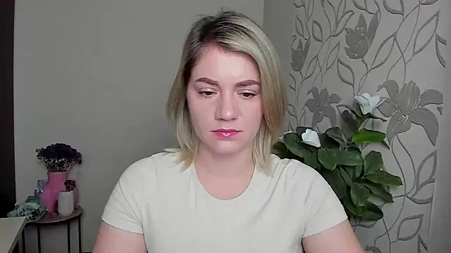 MariaSttone online show from October 2025 12:17:01 PM