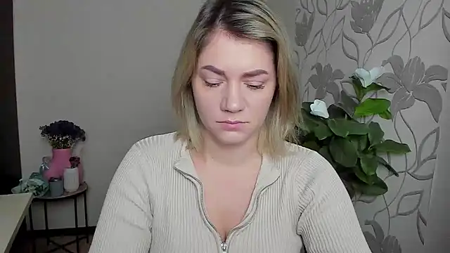 MariaSttone online show from October 2025 01:03:02 PM