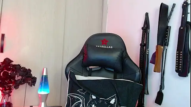 Alisson Beckett online show from March 2026 11:43:01 PM