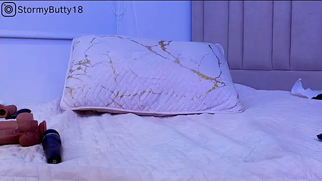 StormyButty18 online show from March 2025 08:45:01 AM