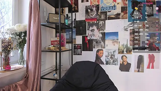 MonicaRocket online show from January 2025 10:02:02 AM