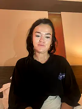 English-Chloe96 online show from October 2025 04:23:02 AM