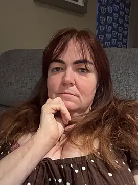 curvy-milf-abbie online show from November 2025 04:53:02 PM