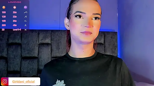 Liittle foxxxy online show from February 2025 04:25:01 AM