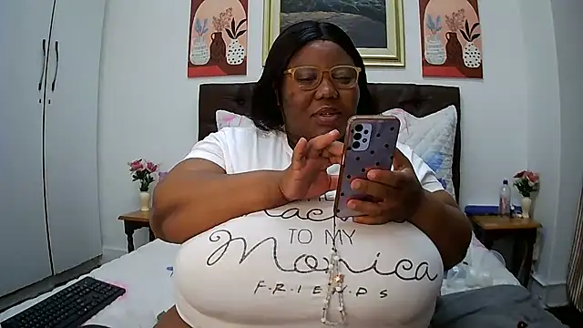 DAIRYBELLELIZxx online show from July 2026 10:05:01 PM