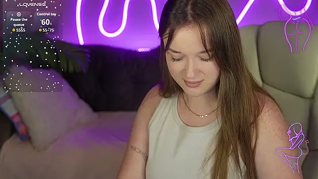 DonnaLustt online show from October 2025 07:45:02 PM