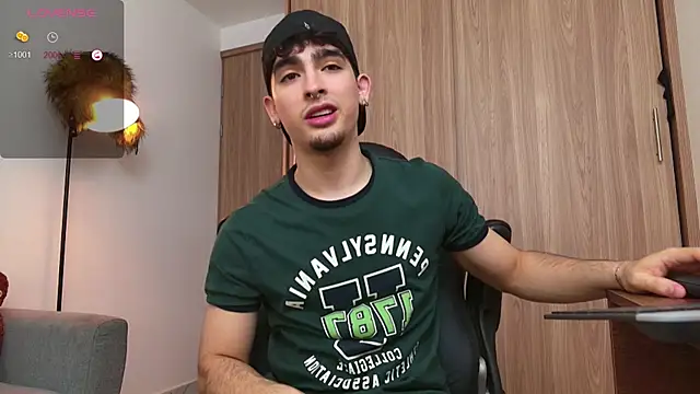 Snapshot of zenn_rush1 chatting on January 2025 12:45:02 PM zenn rush1 online show from January 2025 12:45:02 PM