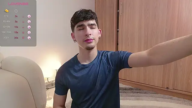 Snapshot of zenn_rush1 chatting on March 2025 01:29:02 PM zenn rush1 online show from March 2025 01:29:02 PM