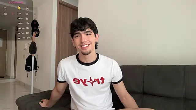 Snapshot of zenn_rush1 chatting on September 2025 01:44:02 PM zenn rush1 online show from September 2025 01:44:02 PM