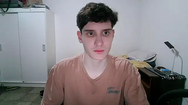 Snapshot of Spicylemon01 chatting on May 2026 04:54:01 AM Spicylemon01 online show from May 2026 04:54:01 AM
