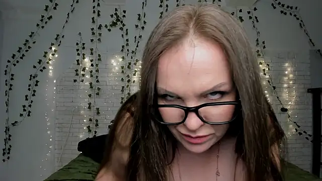 fiery stella online show from October 2025 09:50:02 AM