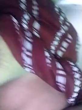 Snapshot of saloni19881 chatting on October 2025 03:58:02 AM saloni19881 online show from October 2025 03:58:02 AM