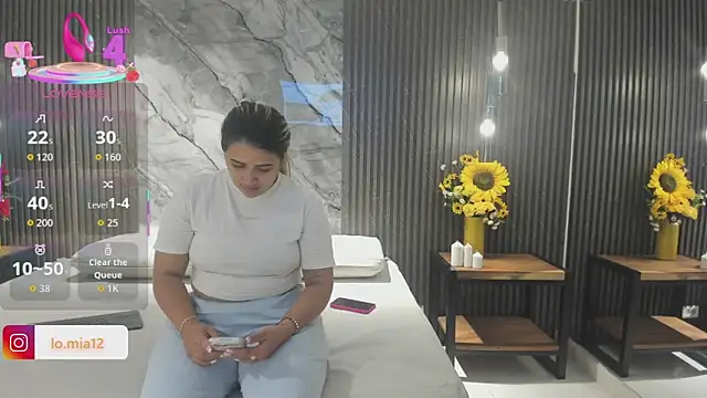 Snapshot of julietha_taylor chatting on April 2026 12:45:01 AM julietha taylor online show from April 2026 12:45:01 AM