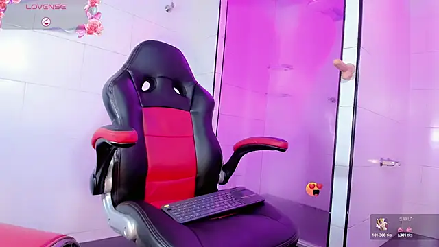 Snapshot of Gabyqueen70 chatting on January 2025 06:34:01 AM Gabyqueen70 online show from January 2025 06:34:01 AM