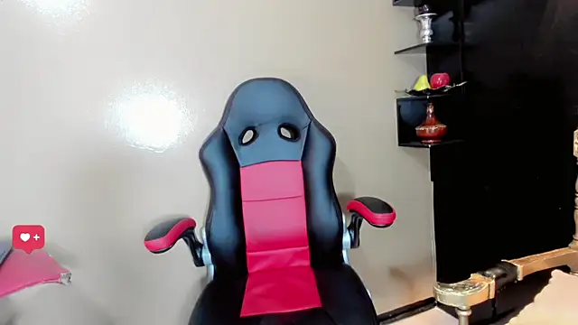 Snapshot of Gabyqueen70 chatting on January 2025 05:03:01 PM Gabyqueen70 online show from January 2025 05:03:01 PM