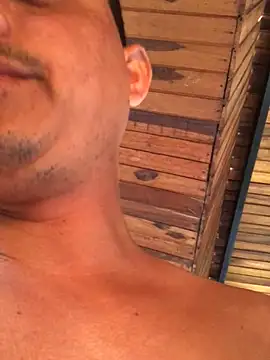 Snapshot of isacalejandroo chatting on January 2025 06:03:02 PM isacalejandroo online show from January 2025 06:03:02 PM