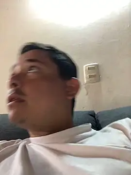 Snapshot of isacalejandroo chatting on January 2025 07:05:01 PM isacalejandroo online show from January 2025 07:05:01 PM