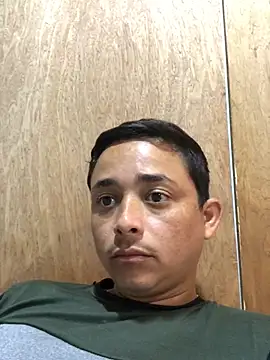 Snapshot of isacalejandroo chatting on January 2025 08:58:01 PM isacalejandroo online show from January 2025 08:58:01 PM