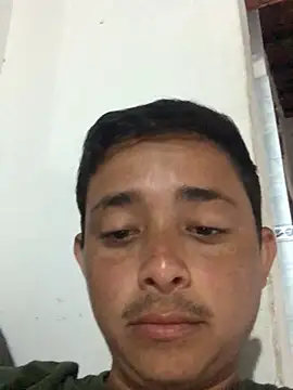 Snapshot of isacalejandroo chatting on February 2025 10:00:01 PM isacalejandroo online show from February 2025 10:00:01 PM