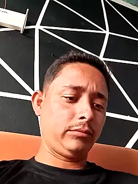 Snapshot of isacalejandroo chatting on February 2025 08:36:02 PM isacalejandroo online show from February 2025 08:36:02 PM