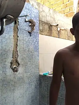 Snapshot of isacalejandroo chatting on February 2025 10:17:02 PM isacalejandroo online show from February 2025 10:17:02 PM