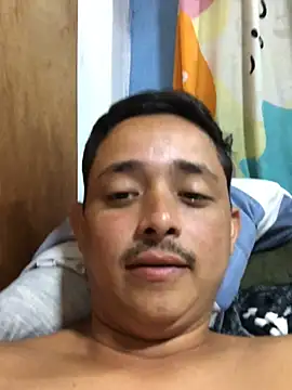 Snapshot of isacalejandroo chatting on March 2025 11:53:02 PM isacalejandroo online show from March 2025 11:53:02 PM