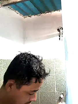 Snapshot of isacalejandroo chatting on September 2025 05:18:01 PM isacalejandroo online show from September 2025 05:18:01 PM