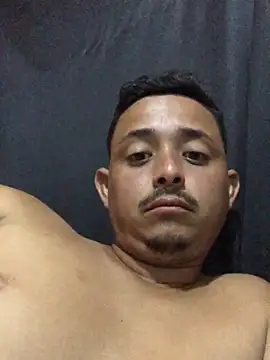 Snapshot of isacalejandroo chatting on February 2026 06:58:01 PM isacalejandroo online show from February 2026 06:58:01 PM