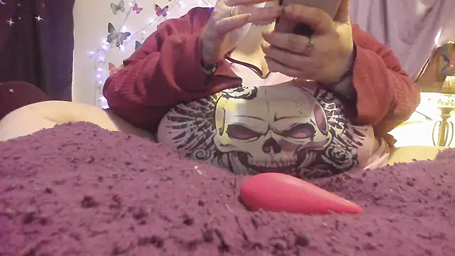 Snapshot of Alli_Kat chatting on March 2025 08:05:02 AM Alli Kat online show from March 2025 08:05:02 AM