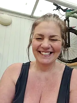 Snapshot of 420Curvybabe chatting on February 2025 12:13:02 PM 420Curvybabe online show from February 2025 12:13:02 PM