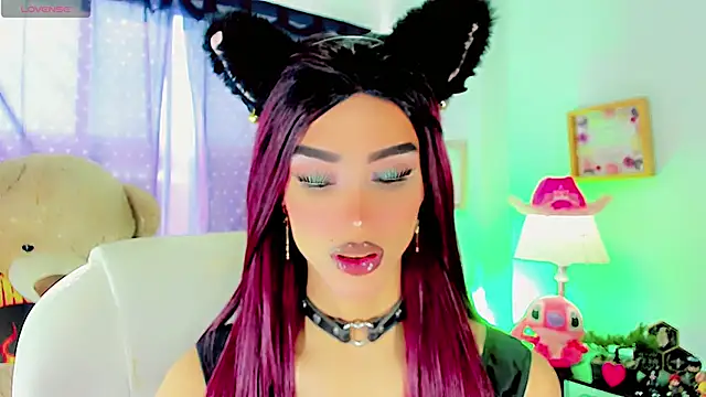 Snapshot of dollswit01 chatting on February 2025 01:25:01 PM dollswit01 online show from February 2025 01:25:01 PM