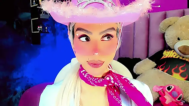 Snapshot of dollswit01 chatting on February 2025 10:31:01 PM dollswit01 online show from February 2025 10:31:01 PM