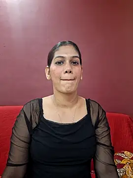 Garima G online show from November 2025 04:28:01 PM