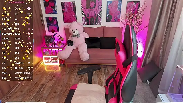annieesweett online show from July 2026 07:18:01 PM