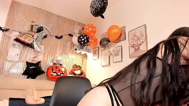 Snapshot of Eliz_jane chatting on October 2025 12:56:02 PM Eliz jane online show from October 2025 12:56:02 PM