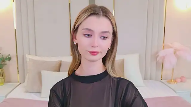 MarybethSnow online show from September 2025 05:15:02 PM