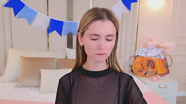 MarybethSnow online show from September 2025 05:06:01 PM