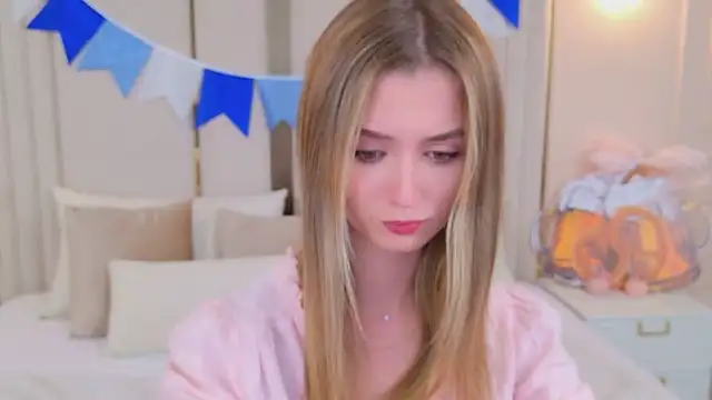 MarybethSnow online show from September 2025 05:07:02 PM