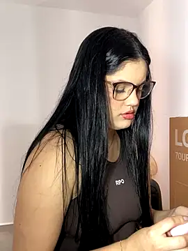 kimberlyhills1 online show from November 2025 08:31:01 PM